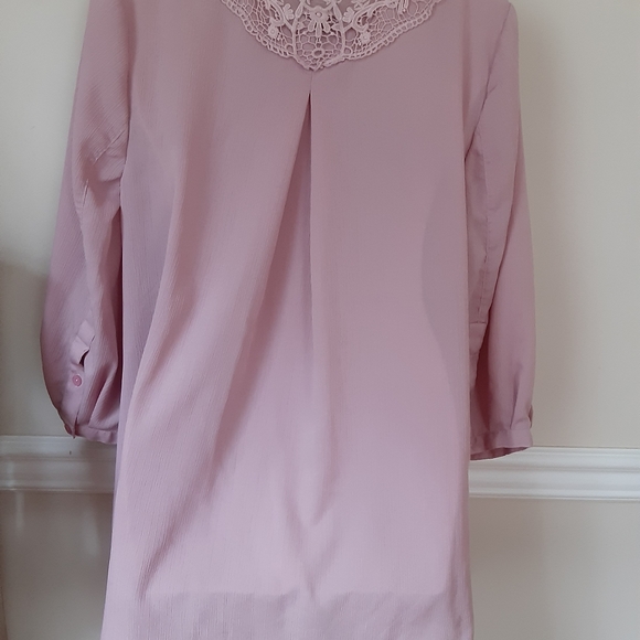 Pretty blouse - Picture 6 of 7